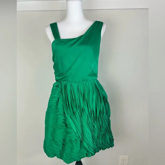 Alice + Olivia | Dresses | Green Alice Olivia Cocktail Dress | Poshmark
